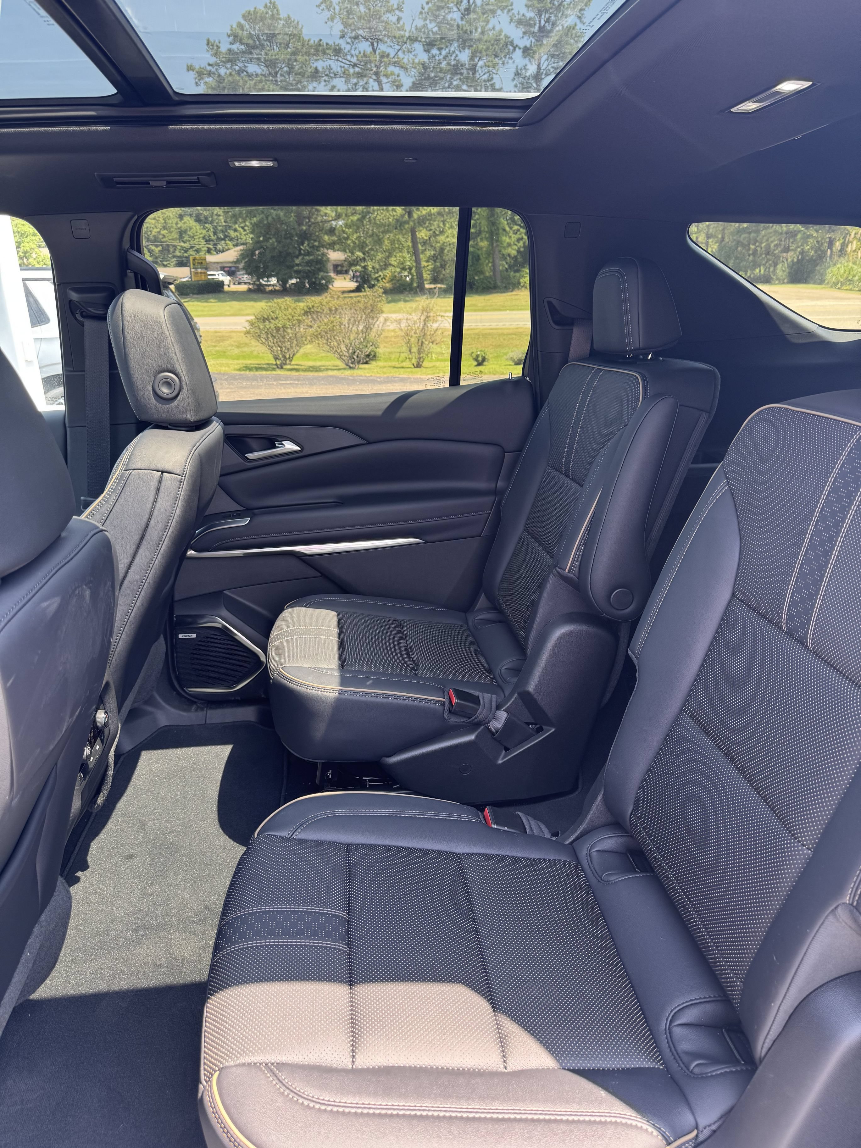 New 2026 Chevrolet Traverse High Country FWD image 15
