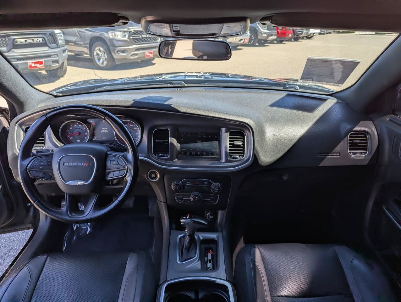 Used 2022 Dodge Charger SXT w/ Leather Interior Group RWD image 22