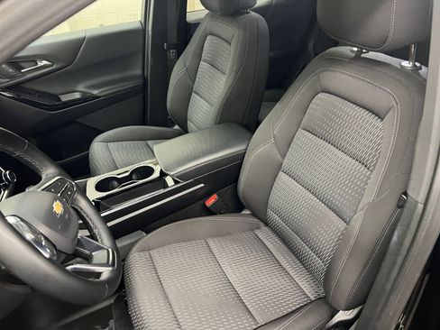 Used 2025 Chevrolet Equinox LT image 31