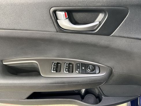 Used 2020 Kia Optima S w/ S Panoramic Sunroof Package image 19