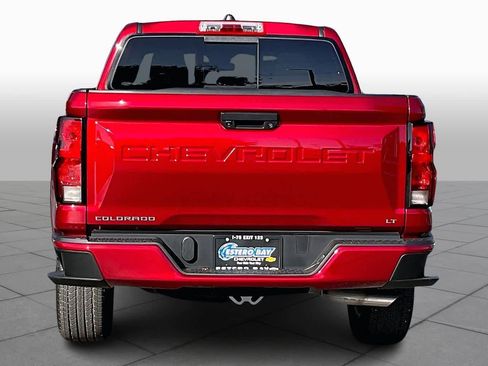 Used 2023 Chevrolet Colorado LT w/ LT Convenience Package image 4