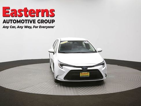 Used 2024 Toyota Corolla LE w/ LE Convenience Package FWD image 51