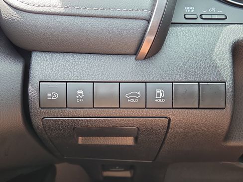 Used 2024 Toyota Camry SE w/ Convenience Package FWD image 26