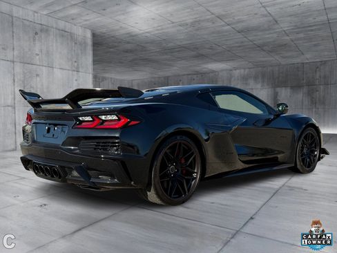 Certified 2023 Chevrolet Corvette Z06 w/ Z07 Performance Package image 7