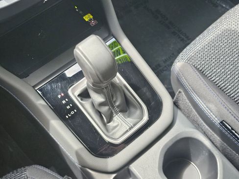 Used 2025 Subaru Forester Premium AWD/4WD image 24