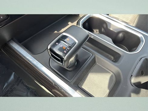 Used 2024 Chevrolet Silverado 1500 LT w/ Convenience Package II AWD/4WD image 13