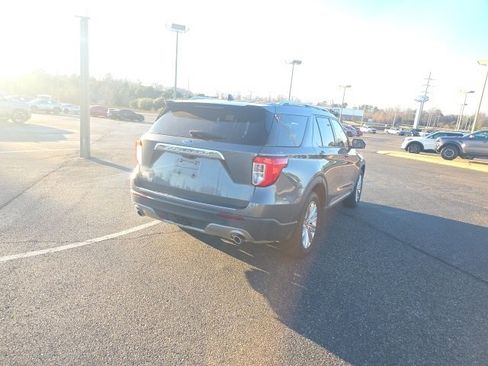 Used 2022 Ford Explorer Limited w/ Equipment Group 301A image 3