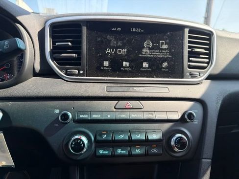 Used 2022 Kia Sportage LX AWD/4WD image 13