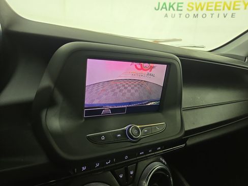 Certified 2021 Chevrolet Camaro LT image 21