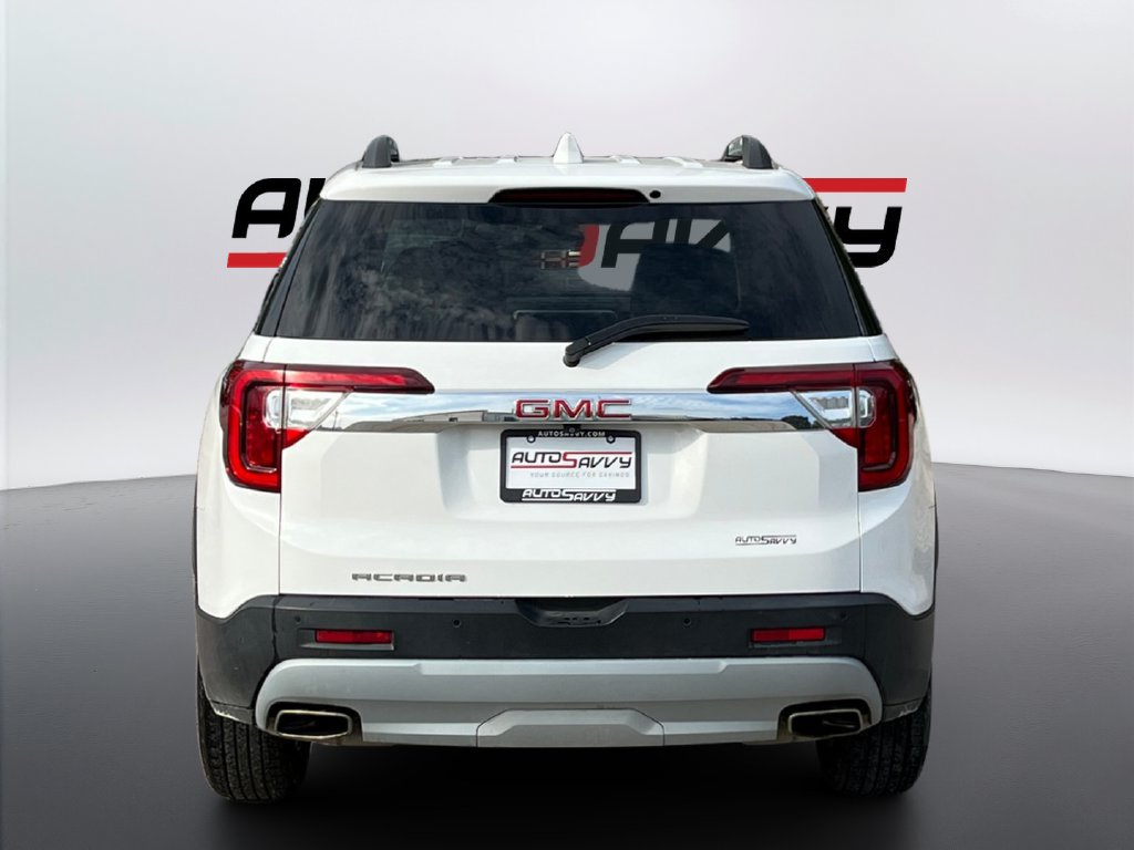 Used 2023 GMC Acadia SLT w/ LPO, Floor Liner Package FWD image 6