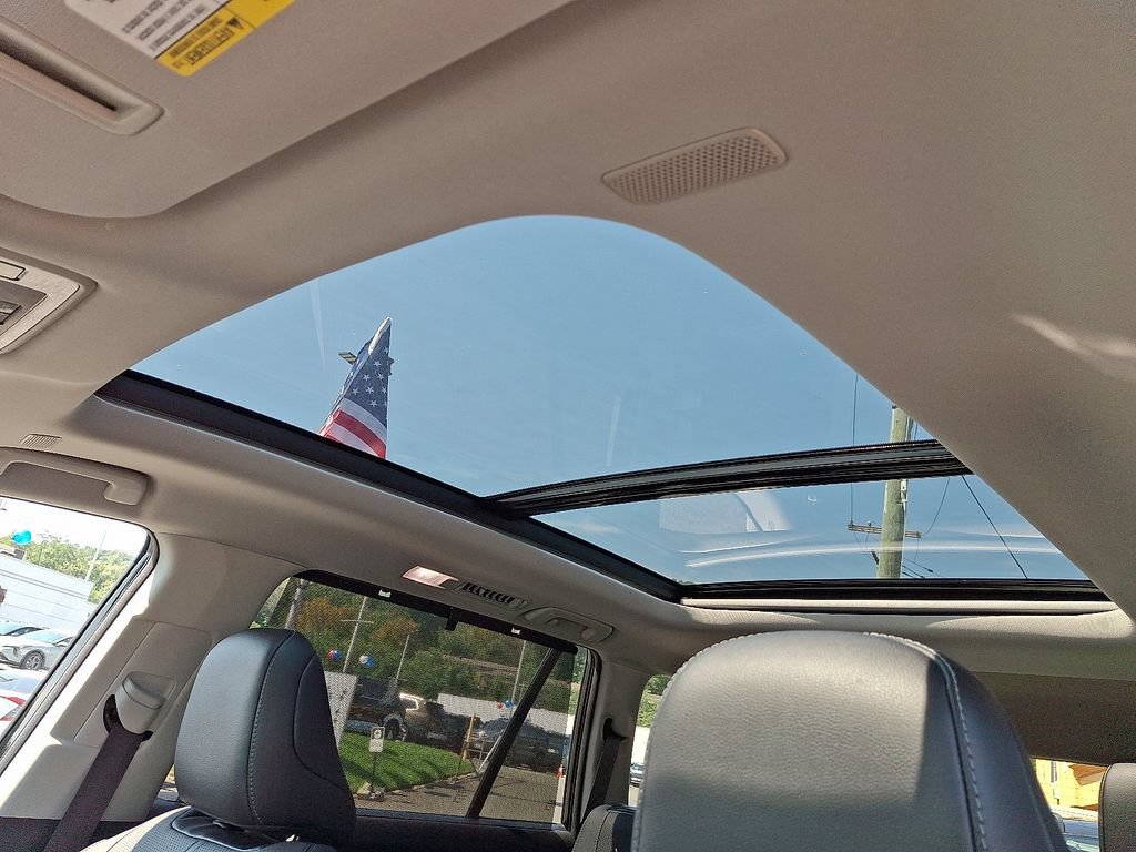 Used 2025 Toyota Grand Highlander AWD image 15