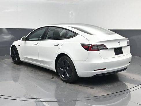 Used 2023 Tesla Model 3 Standard Range RWD image 4