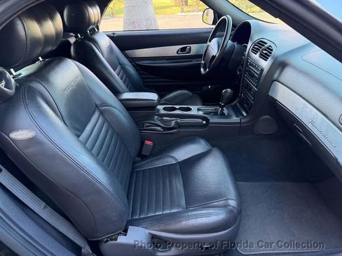 Used 2002 Ford Thunderbird image 28