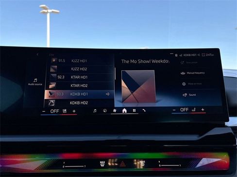 Certified 2025 BMW i5 eDrive40i w/ Premium Package image 21