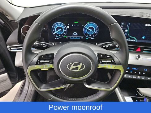 Used 2025 Hyundai Elantra Limited image 7