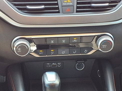 Used 2023 Nissan Altima 2.5 SR FWD image 15