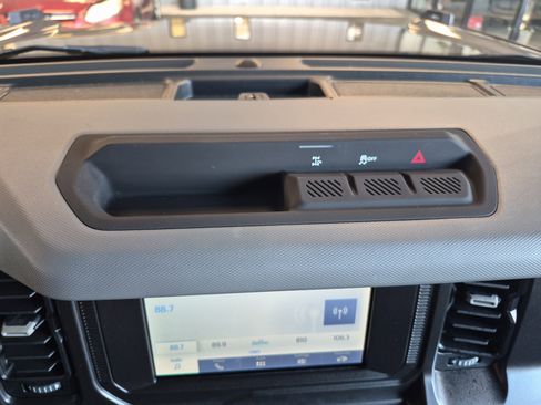 Used 2022 Ford Bronco 4-Door image 29