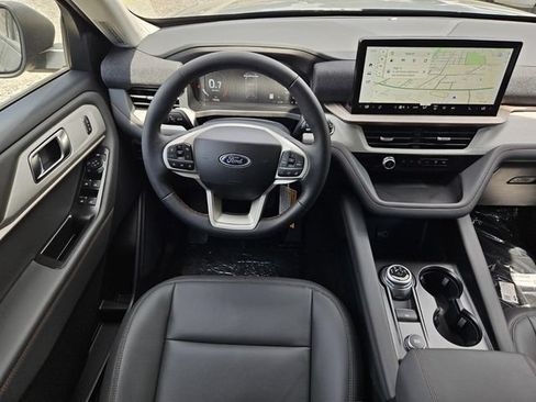 New 2026 Ford Explorer Active w/ Active Comfort Package AWD/4WD image 18