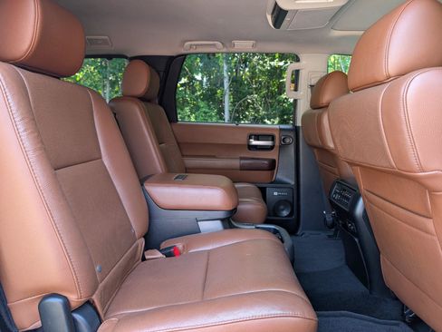 Used 2013 Toyota Sequoia Platinum RWD image 16
