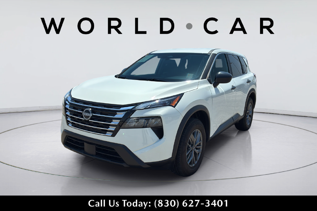 Used 2025 Nissan Rogue S FWD image 15
