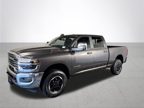 New 2026 RAM 2500 Laramie AWD/4WD image 2