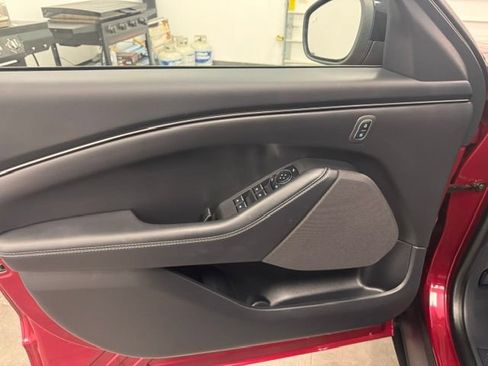 Used 2025 Ford Mustang Mach-E Select w/ Interior Protection Package AWD/4WD image 10