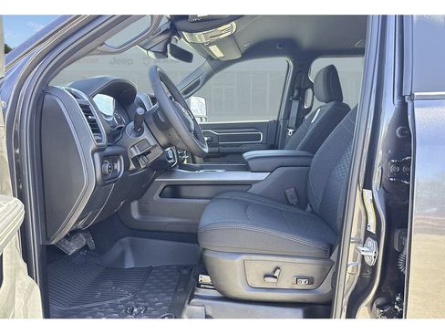 New 2026 RAM 2500 Big Horn AWD/4WD image 13