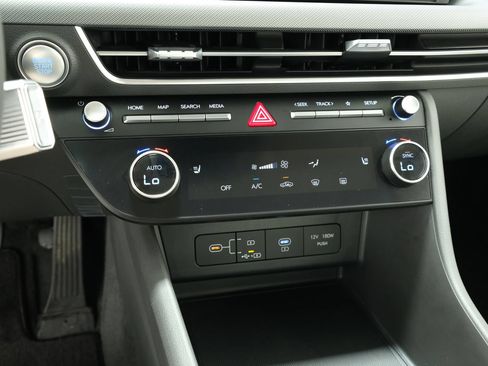 Used 2025 Hyundai Sonata SEL AWD/4WD image 20