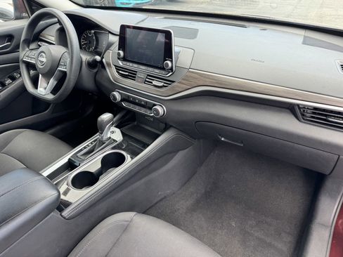 Used 2023 Nissan Altima 2.5 SV image 7