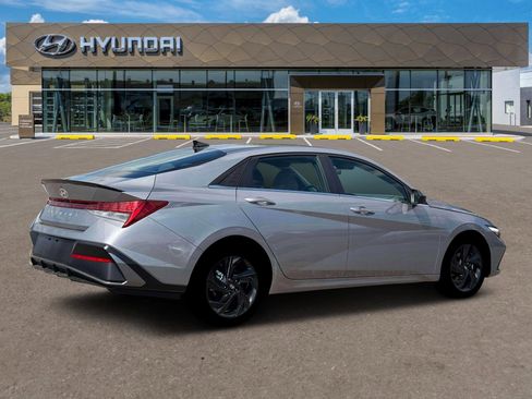 New 2026 Hyundai Elantra SEL Sport Premium image 8