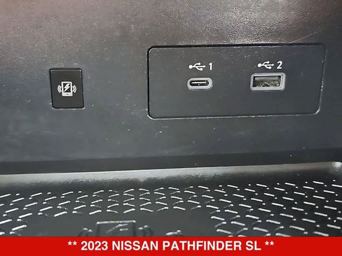 Used 2023 Nissan Pathfinder SL FWD image 31
