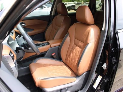 Used 2024 Nissan Rogue Platinum w/ Platinum Premium Package AWD/4WD image 12
