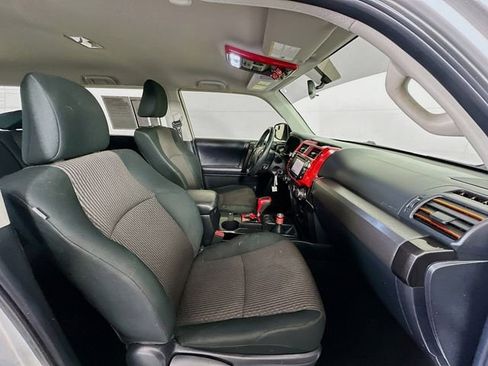 Used 2018 Toyota 4Runner TRD Off-Road w/ TRD Performance Package image 26