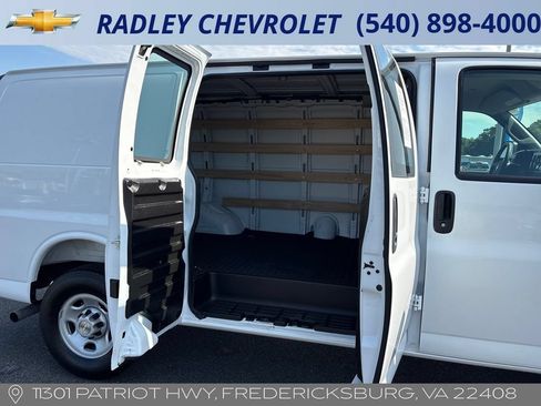 Certified 2025 Chevrolet Express 2500 RWD image 10