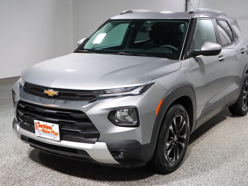 Used 2023 Chevrolet TrailBlazer LT FWD image 30