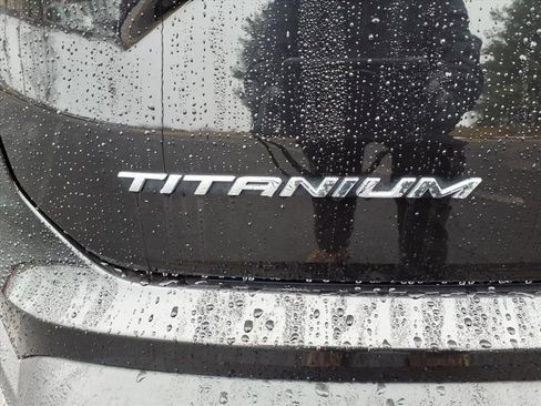 Used 2023 Ford Edge Titanium w/ Cargo Accessory Package image 8