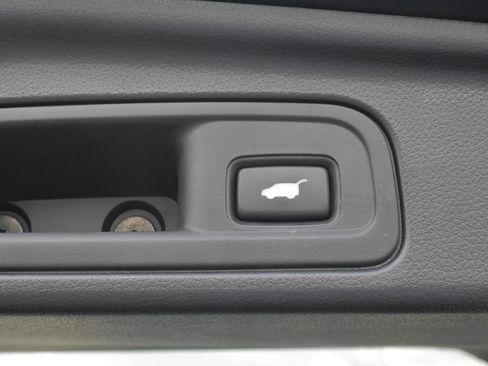 Used 2022 Honda Pilot Black Edition image 19