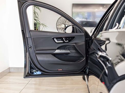 Used 2025 Mercedes-Benz E 450 4MATIC Sedan w/ Winter Package image 29