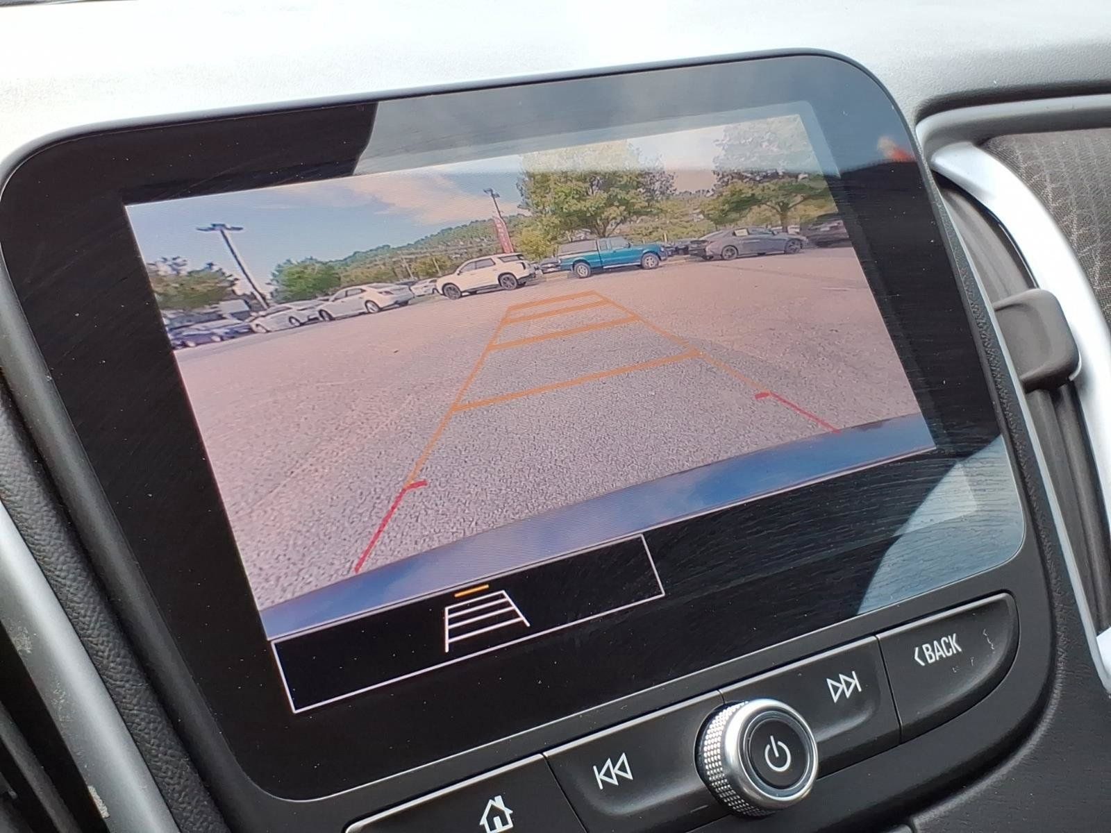 Used 2023 Chevrolet Malibu LT FWD image 18