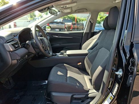 Used 2025 Toyota Camry LE FWD image 14