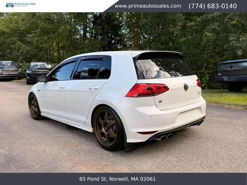 Used 2017 Volkswagen Golf 4-Door AWD/4WD image 7