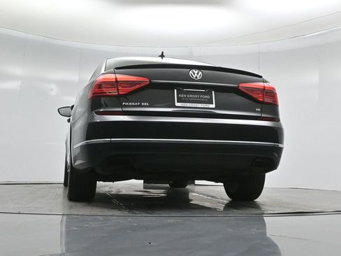 Used 2016 Volkswagen Passat 3.6 SEL Premium image 47