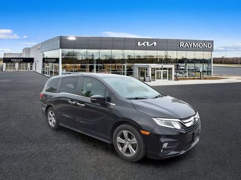 Used 2018 Honda Odyssey EX image 1