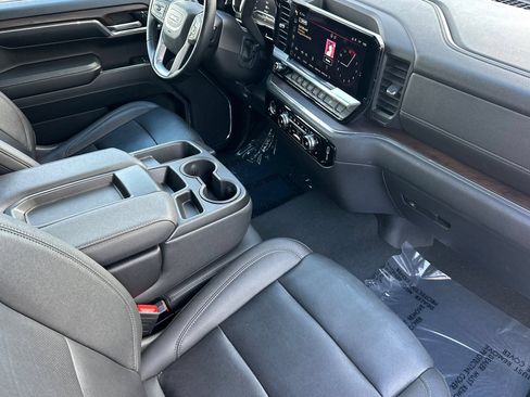 Used 2024 GMC Sierra 1500 SLT RWD image 17