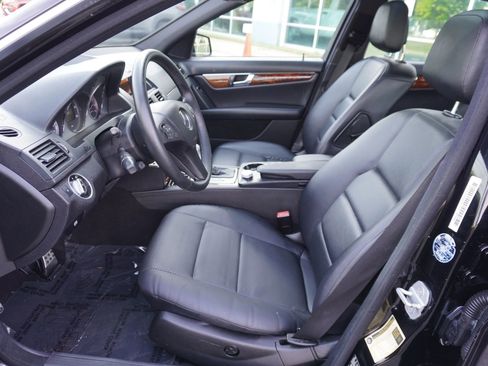 Used 2011 Mercedes-Benz C 300 Sedan image 9