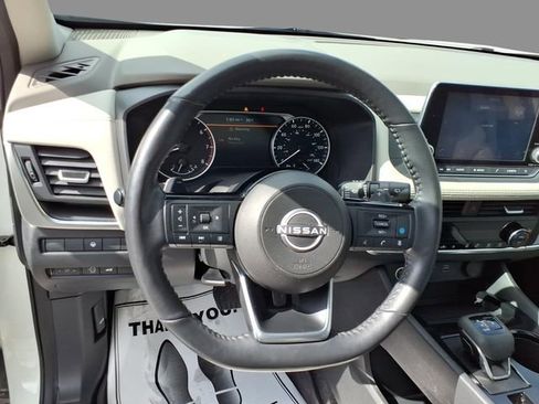 Used 2023 Nissan Rogue SV w/ SV Premium B Package image 22