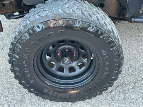 Used 2013 Jeep Wrangler Unlimited Rubicon w/ Connectivity Group AWD/4WD image 37