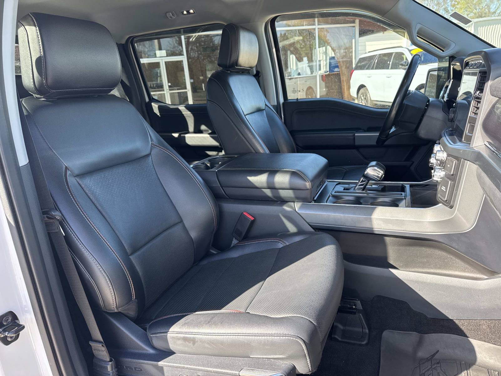 Used 2022 Ford F150 Lariat w/ FX4 Off-Road Package AWD/4WD image 9