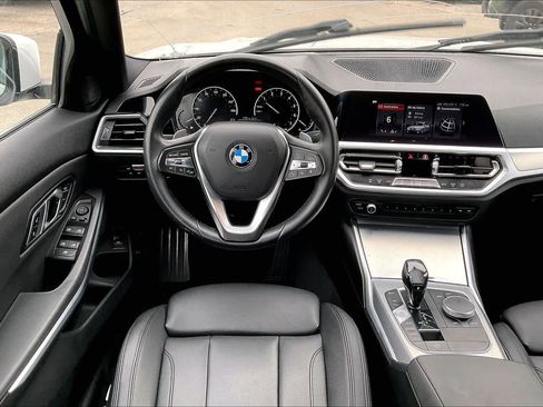 Used 2019 BMW 330i Sedan w/ Driving Assistance Package image 6