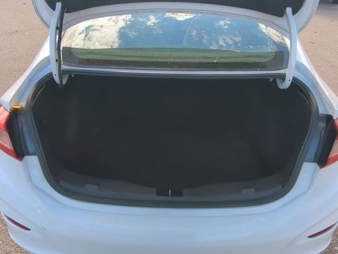 Used 2019 Chevrolet Cruze LT image 34